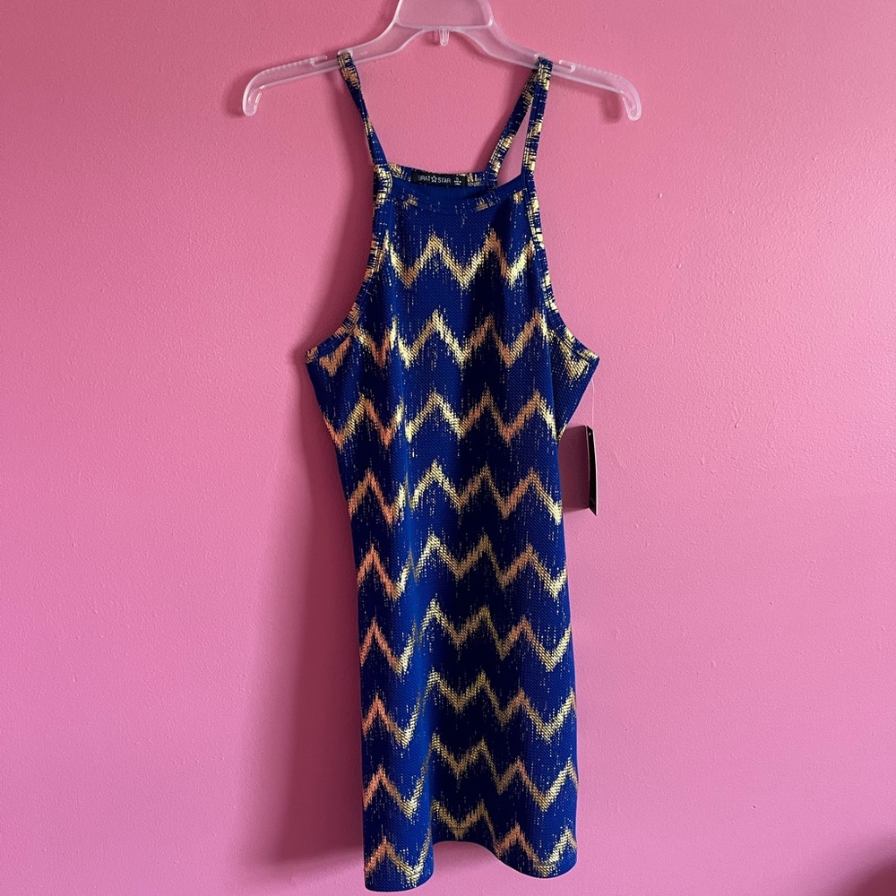 WOMEN’S DRESS